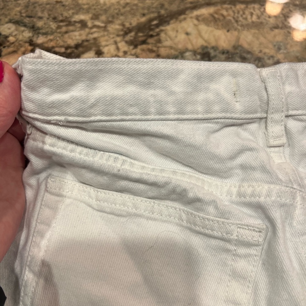 We The Free women’s Sz 26 White Jean Shorts - Picture 10 of 14